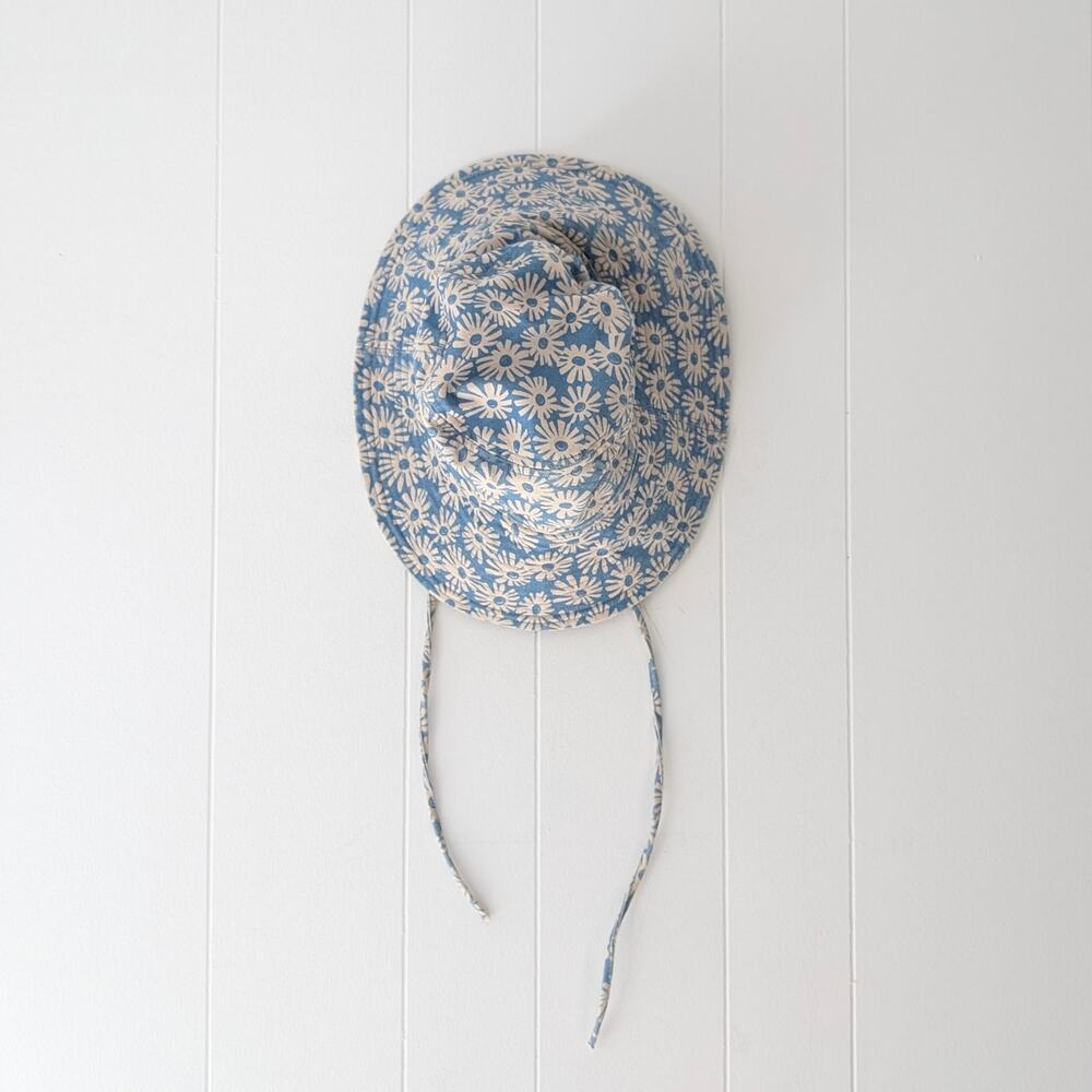 Re/Done Blue and White Daisy Bucket Hat